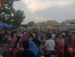 Pasar Kaget, Momen Menarik untuk Berburu Takjil dan Kuliner
