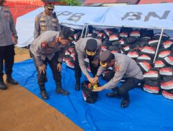 Kapolda Bengkulu Salurkan 5.000 Paket Bantuan Kemanusiaan dari Kapolri untuk Korban Gempa Bumi