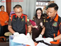 Kejari Tebo Geledah Kantor Perindagkop dan ULP, 2 Laptop dan Dokumen Proyek Pasar Tanjung Bungur Disita