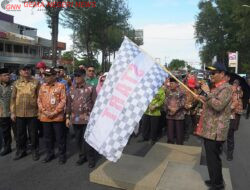 Karnaval Batik Besurek Meriahkan Festival Tabut 2025 di Bengkulu