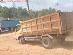 Truk Angkut Tanah Kuasai Jalur Dua Permukiman, Warga Dusun Pinyongek Terancam Keselamatan