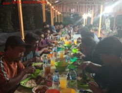 Di Meja Ikan Bakar, Pemuda Kebun Lado Menjaga Hangatnya Silaturahmi Ramadan