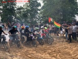 Cross Honda Langsir Semarakkan Lebaran di Pasir Putih Desa Kebun Lado, Warga Tumpah Ruah