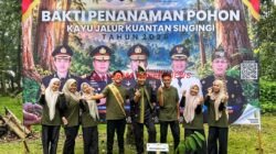 REAKSI Tanam Pohon Kayu Jalur di Kuansing, Generasi Muda Bergerak Menjaga Alam dan Budaya